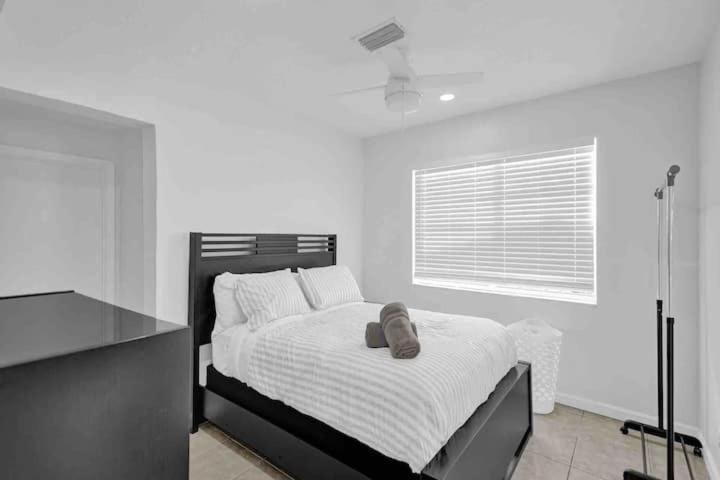 Beautiful 4 Bedrooms/Pool/Walk To Beach Deerfield Beach Exterior foto
